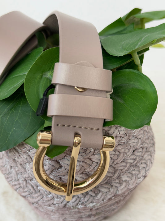 Ceinture en cuir beige taupe boucle dorée