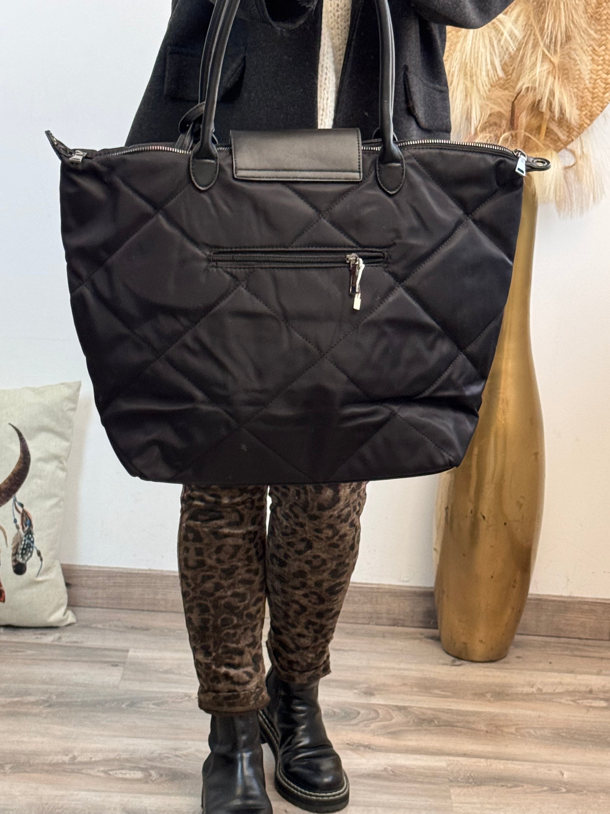 Sac noir matelassé