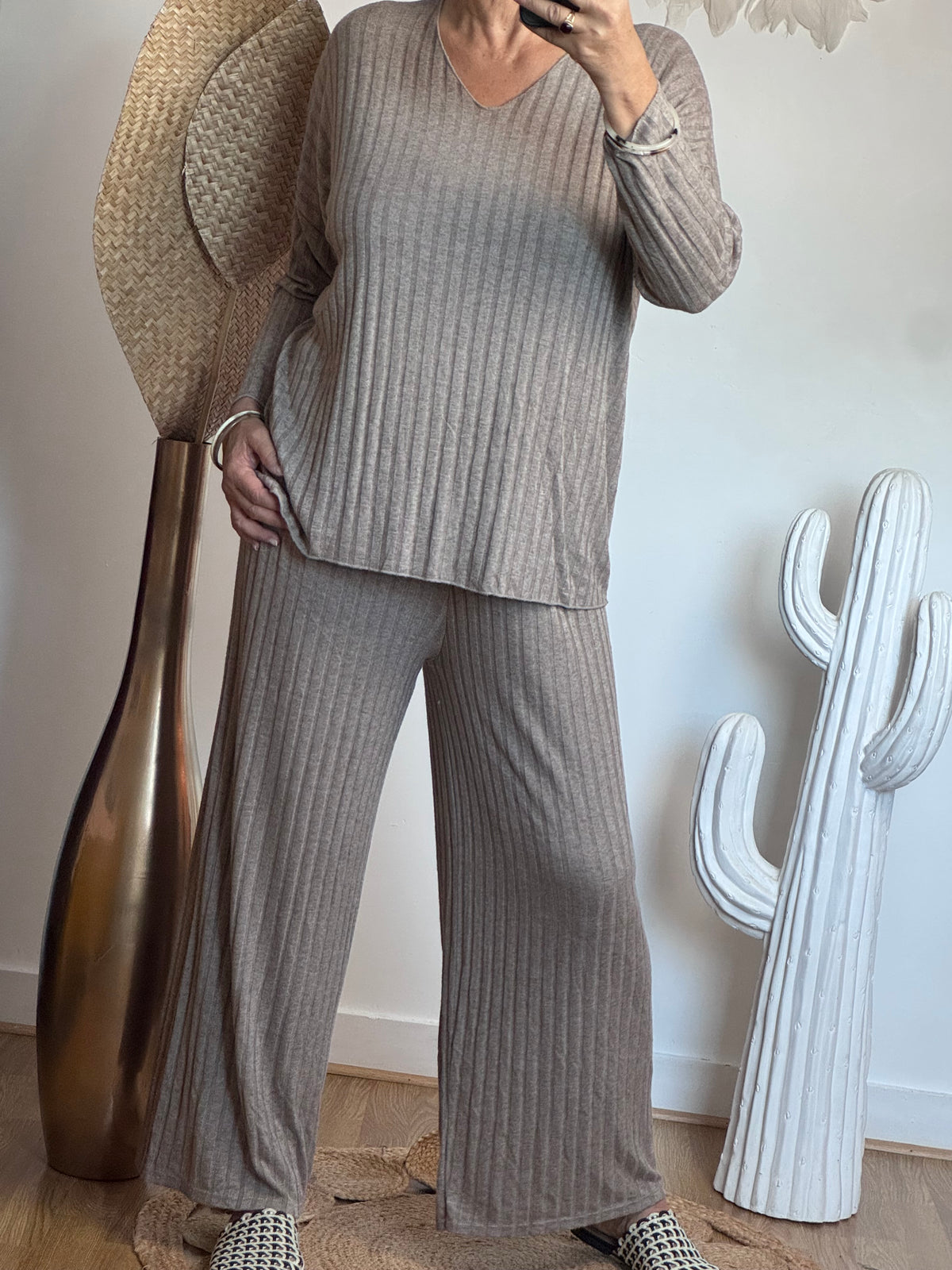 Ensemble cocooning taupe