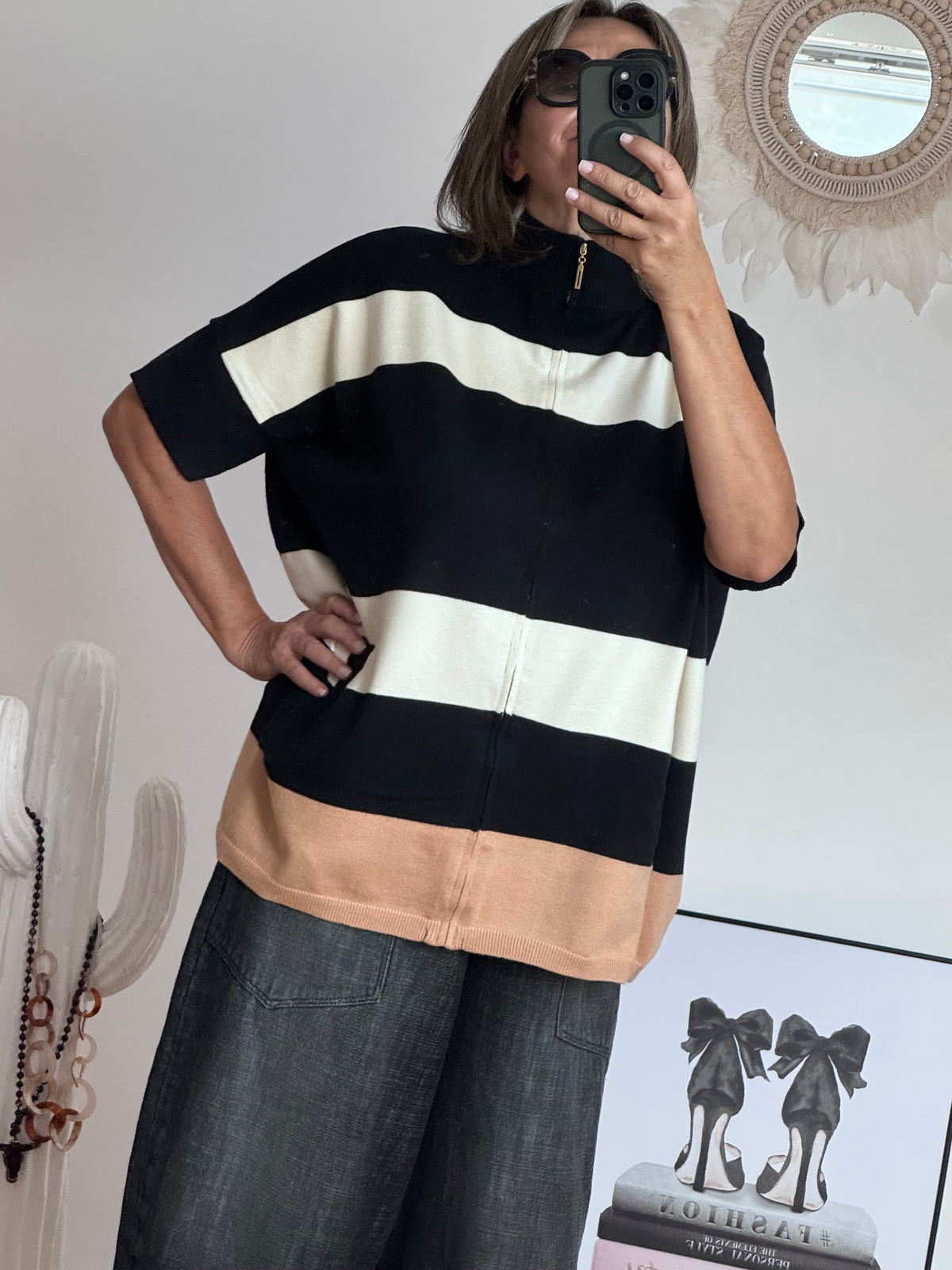 Pull Romy noir jolie forme