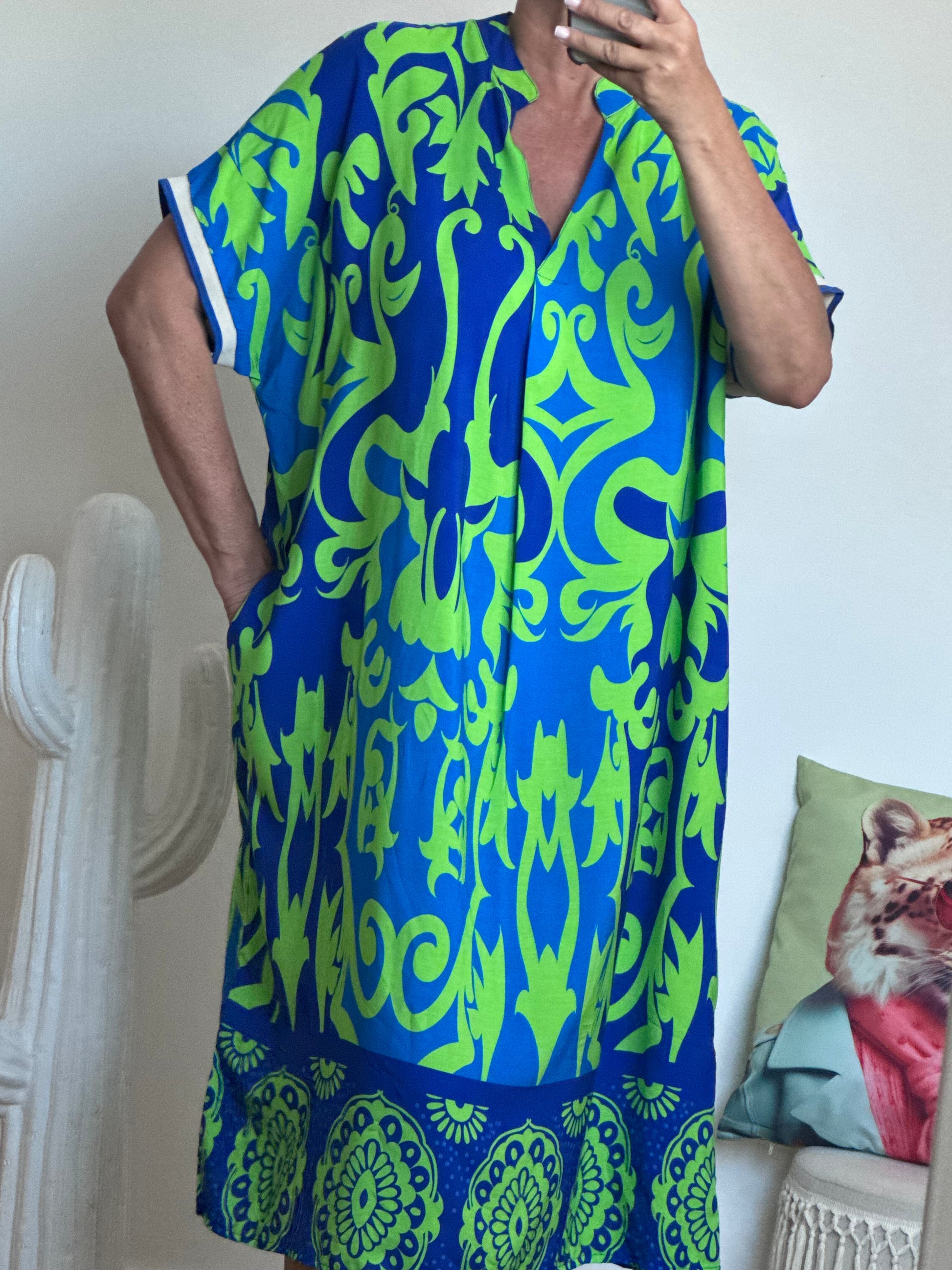 Robe arabesque vert et bleu dur TU 40/48