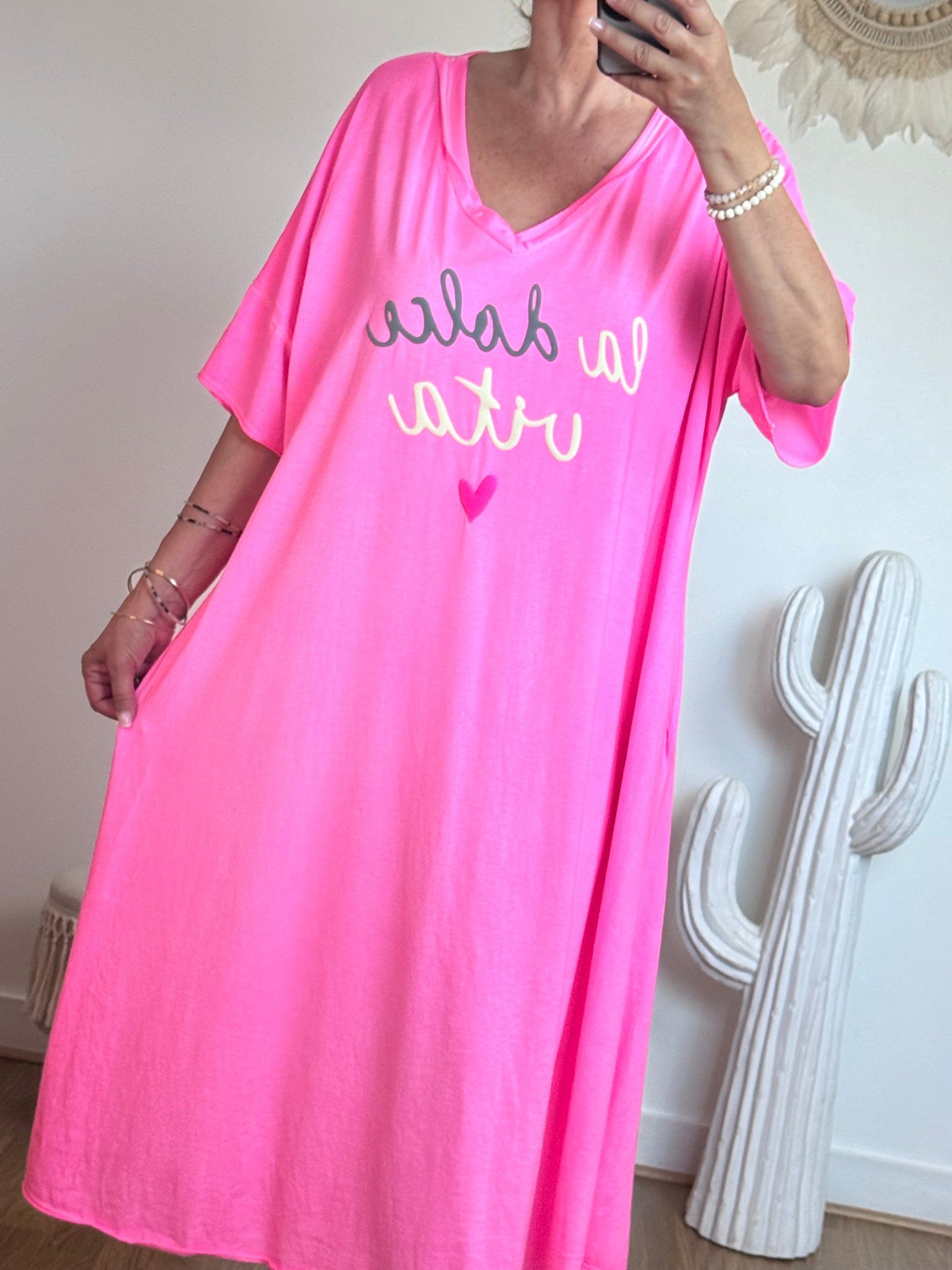 Robe teeshirt rose fluo jolie forme
