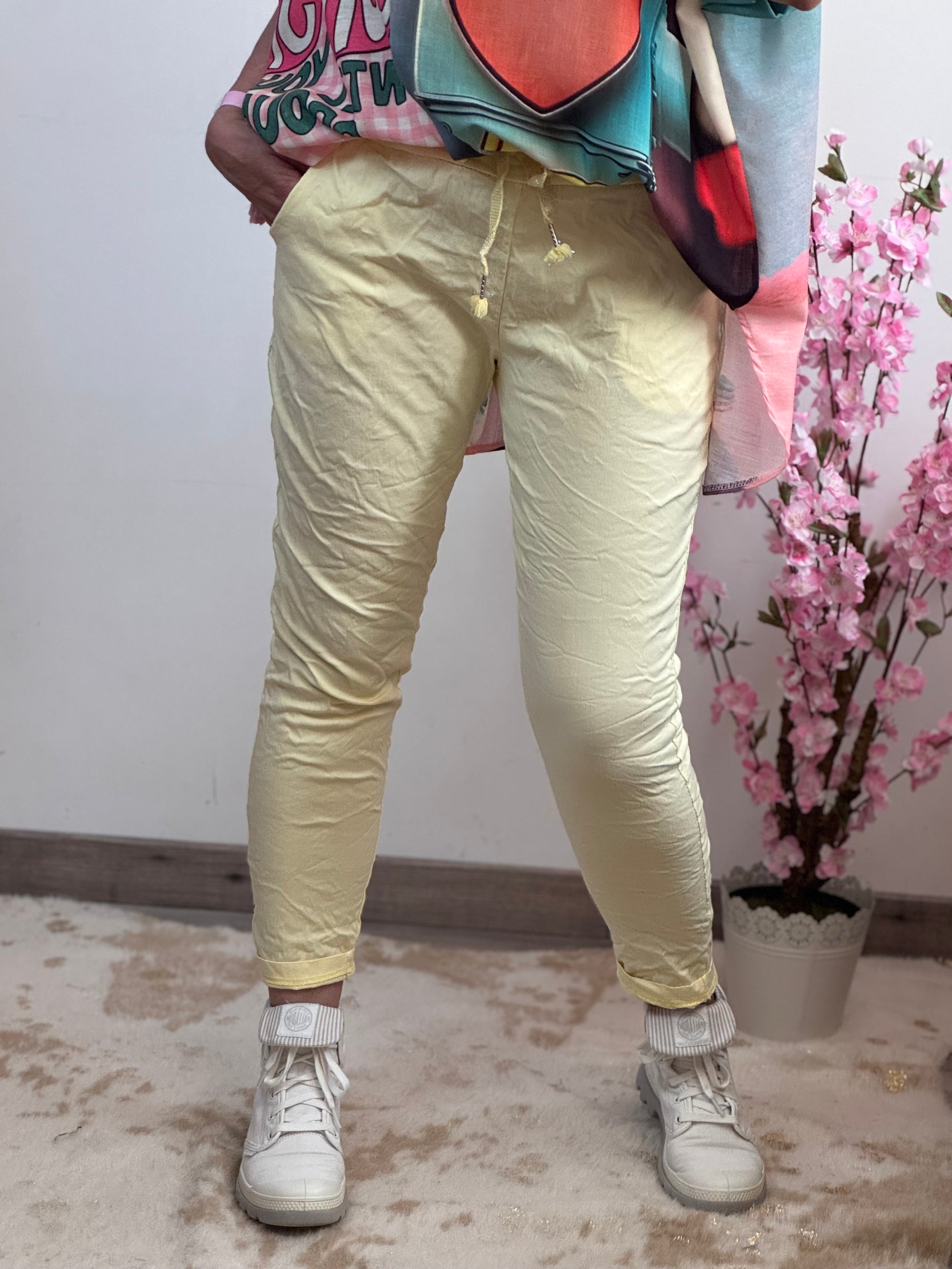 Pantalon magique jaune pâle TU 36/42