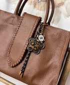 Sac camel Côme avec sa pochette et ses grigris