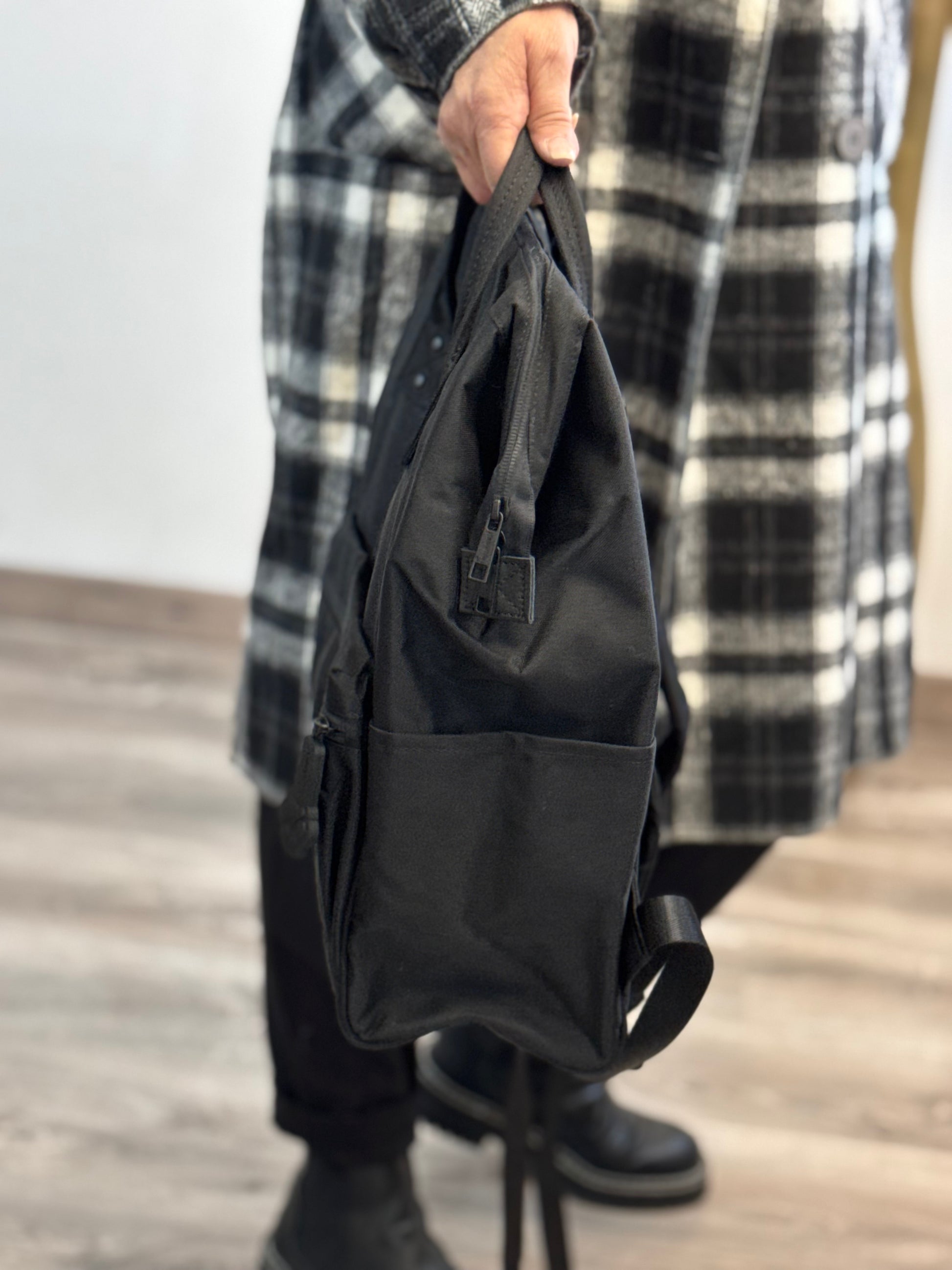 Sac à dos noir multifonctions