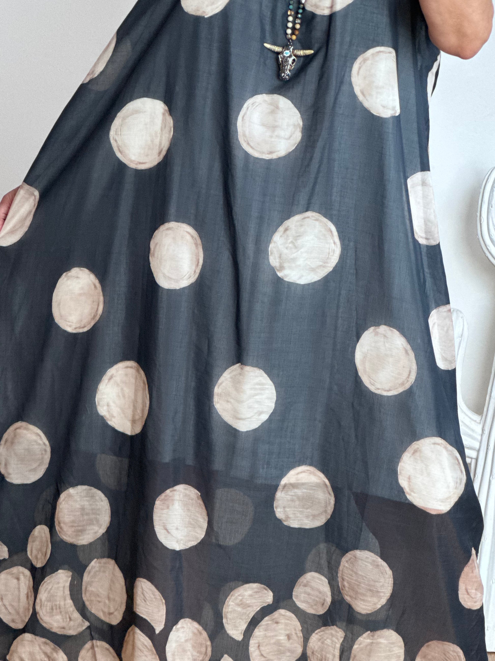 Robe à pois fond marine