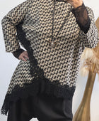 Pull asymétrique pieds de poule dentelle