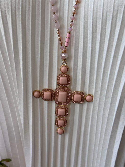 Pendentif croix rose pâle