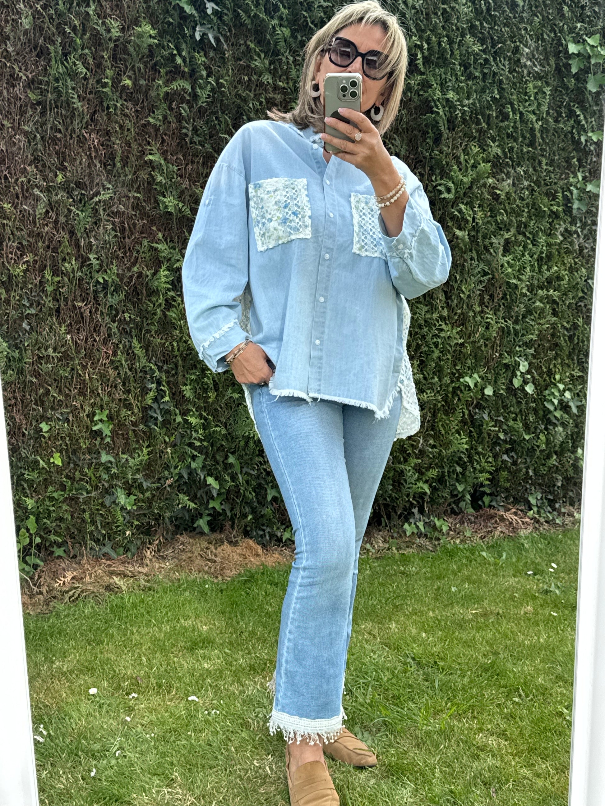 Chemise jeans brodée