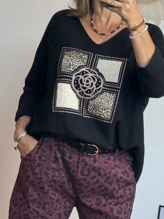 Pull Rosalia noir jolie forme