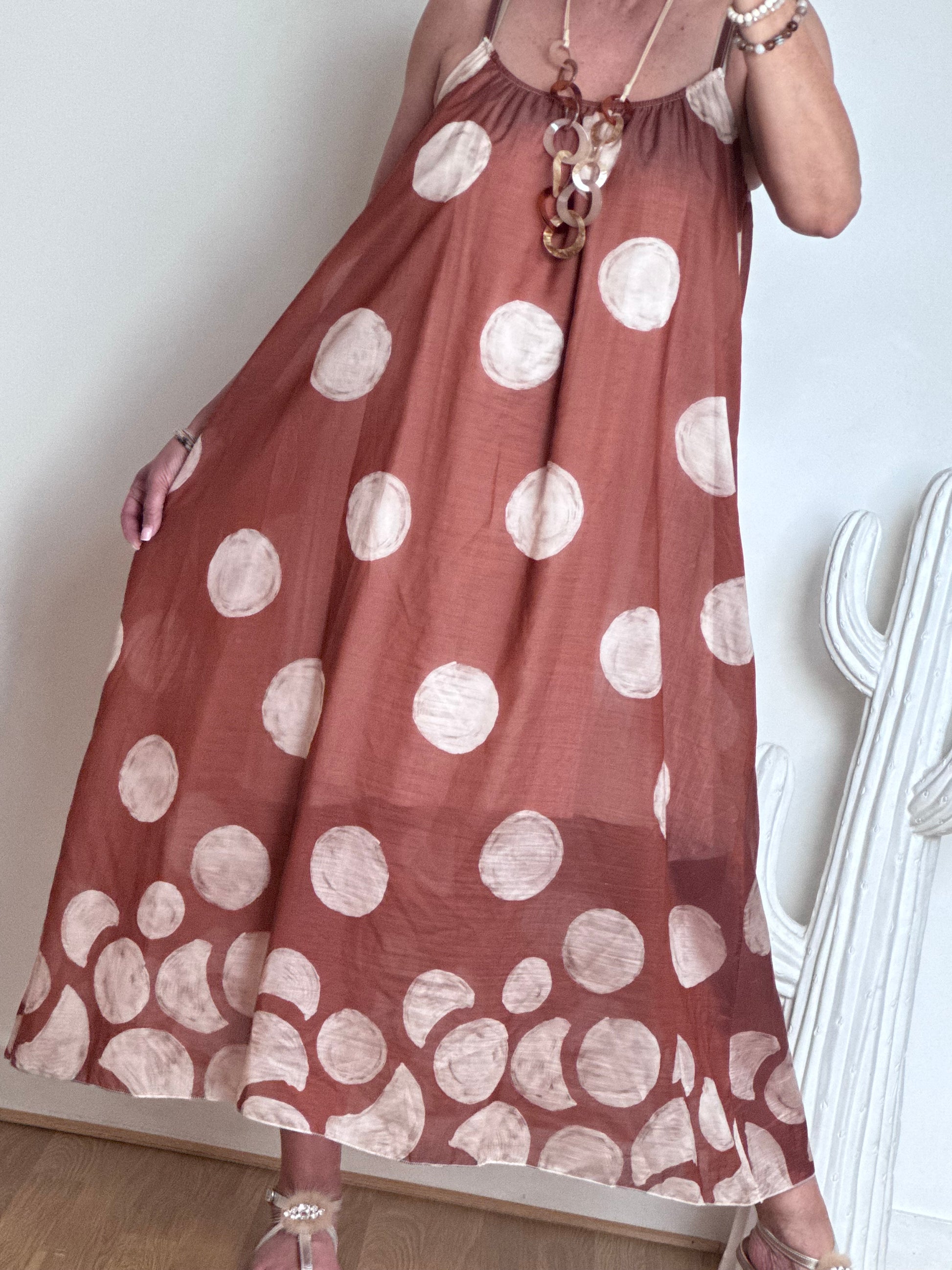 Robe à pois fond terracotta