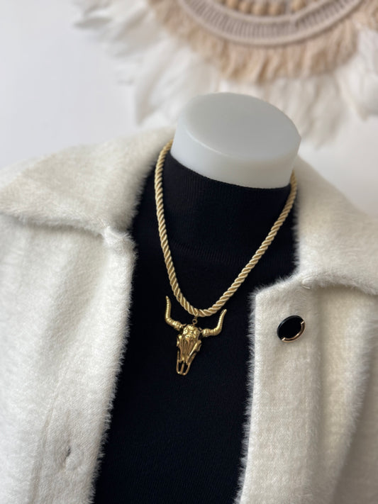 Collier cordelette dorée tête de buffle