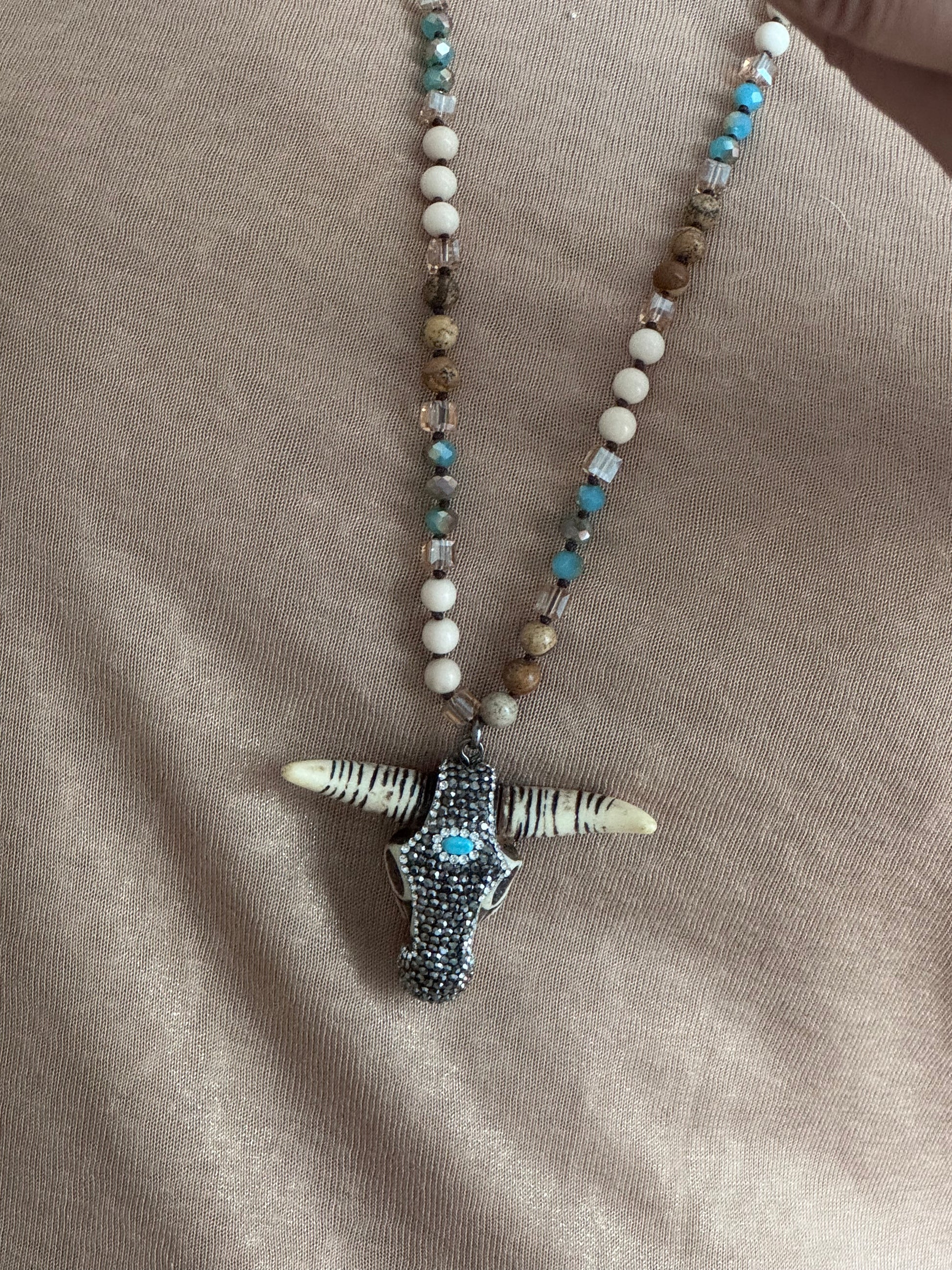 Pendentif tête de buffle