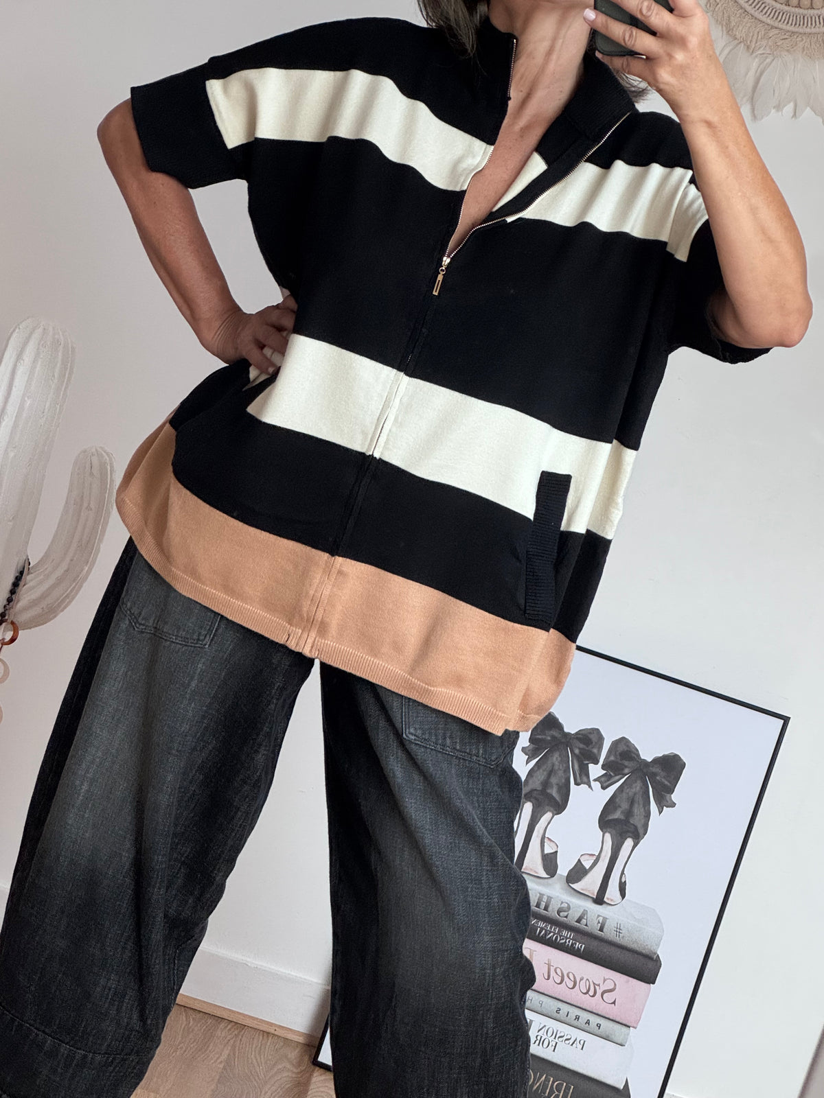 Pull Romy noir jolie forme