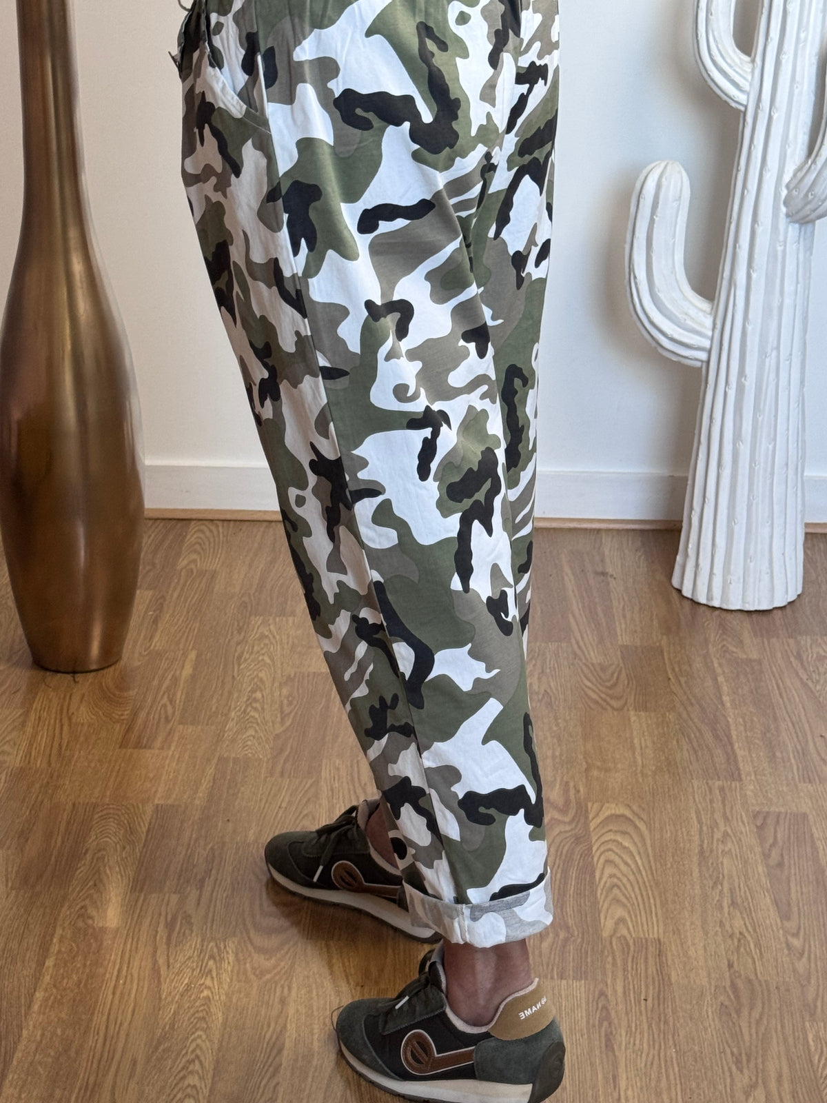 Pantalon camouflage jolie forme 42/50