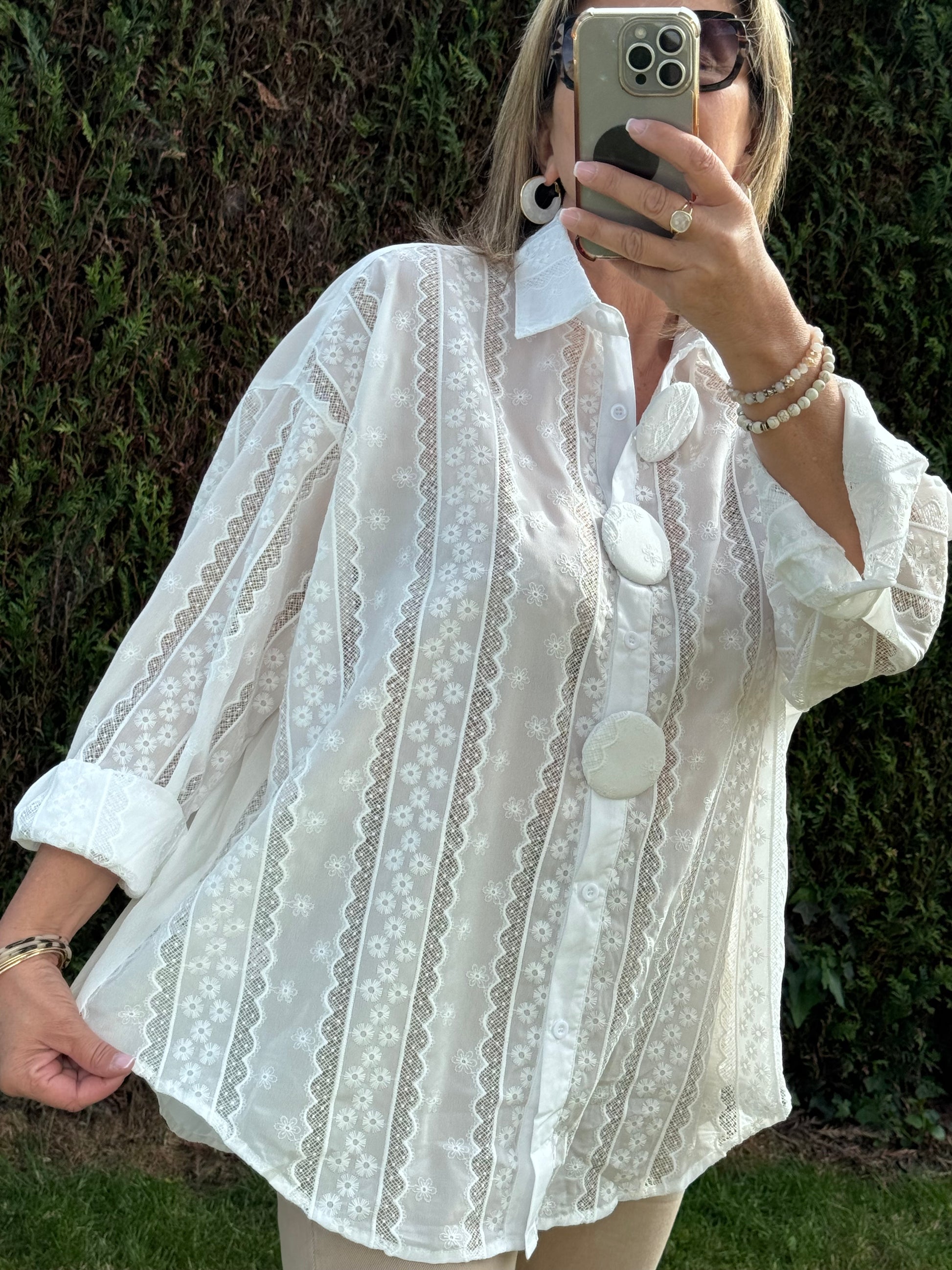 Chemise Lolita broderie blanche