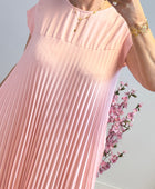 Robe longue plissée rose