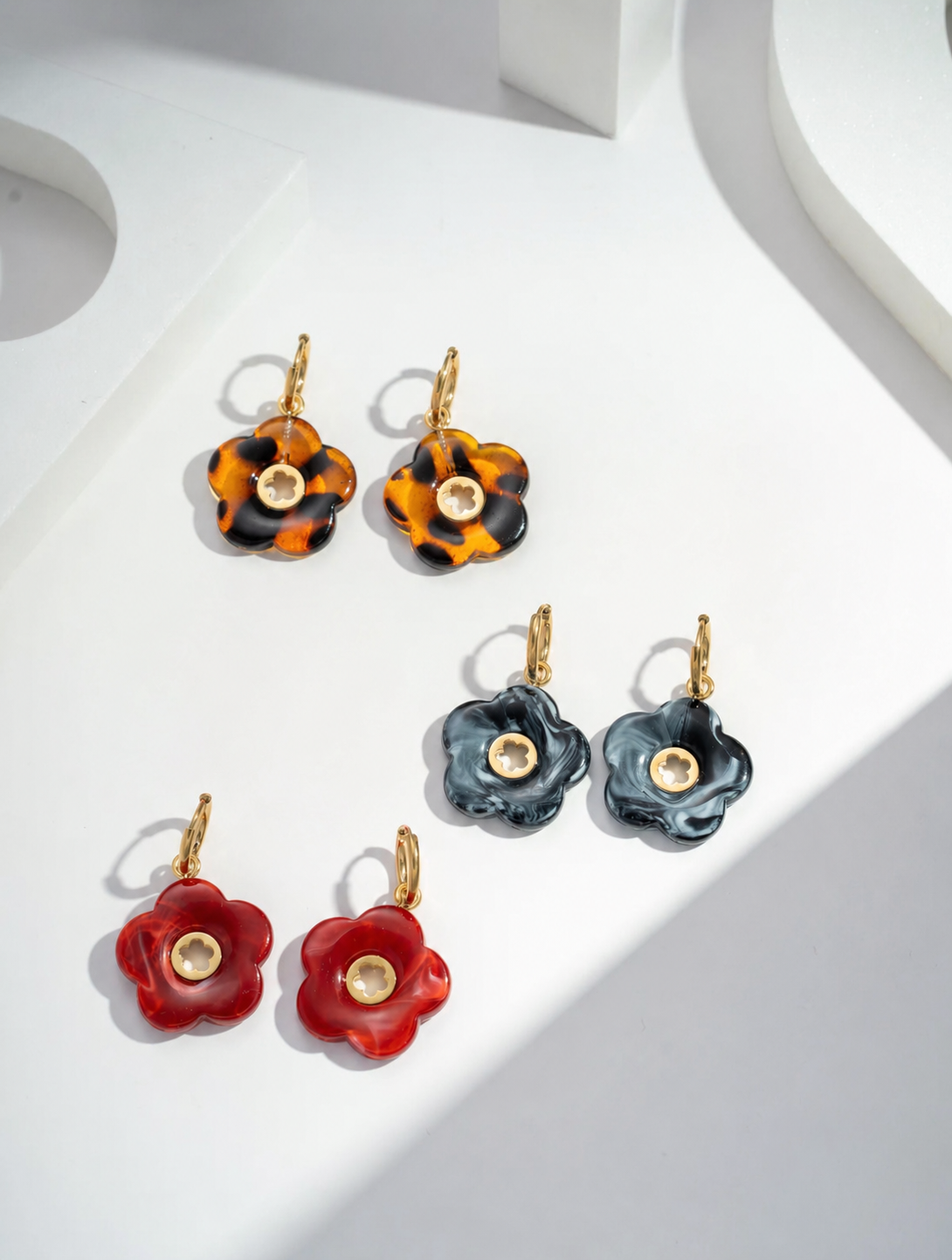 Boucle d’oreille fleur pétale