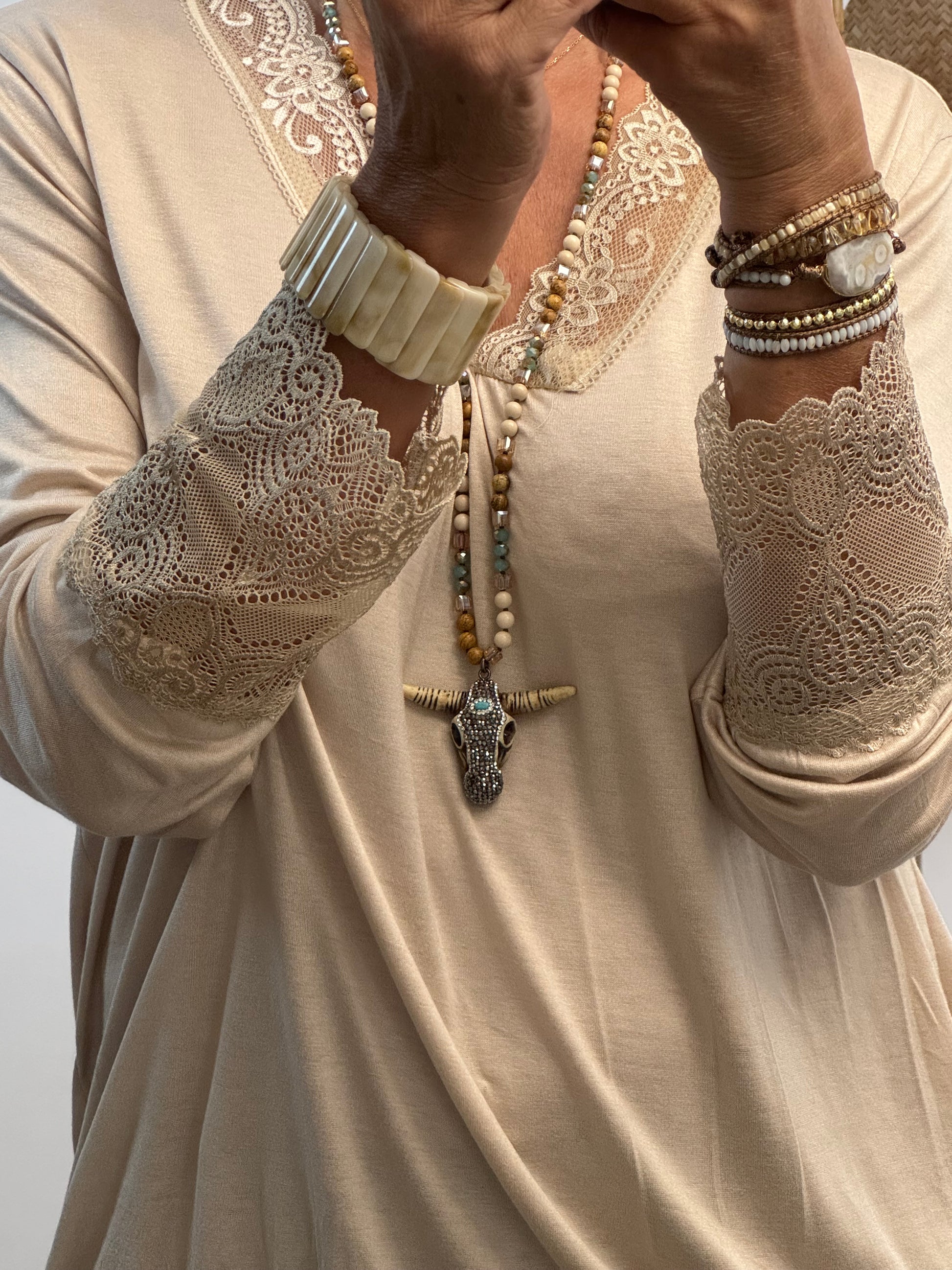 Top dentelle beige TU 40/46 et TU 46/50