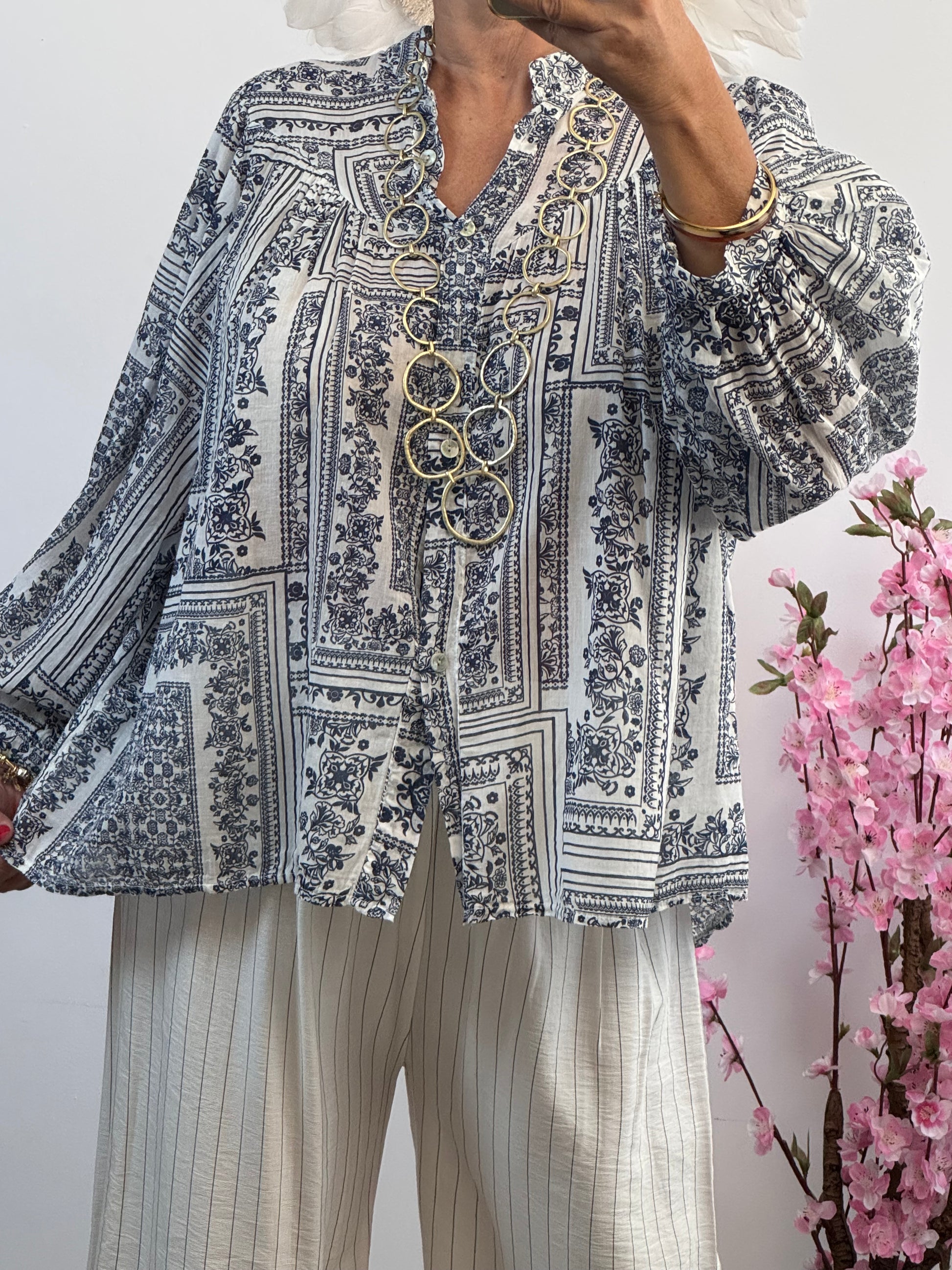 Blouse voile de coton bleue