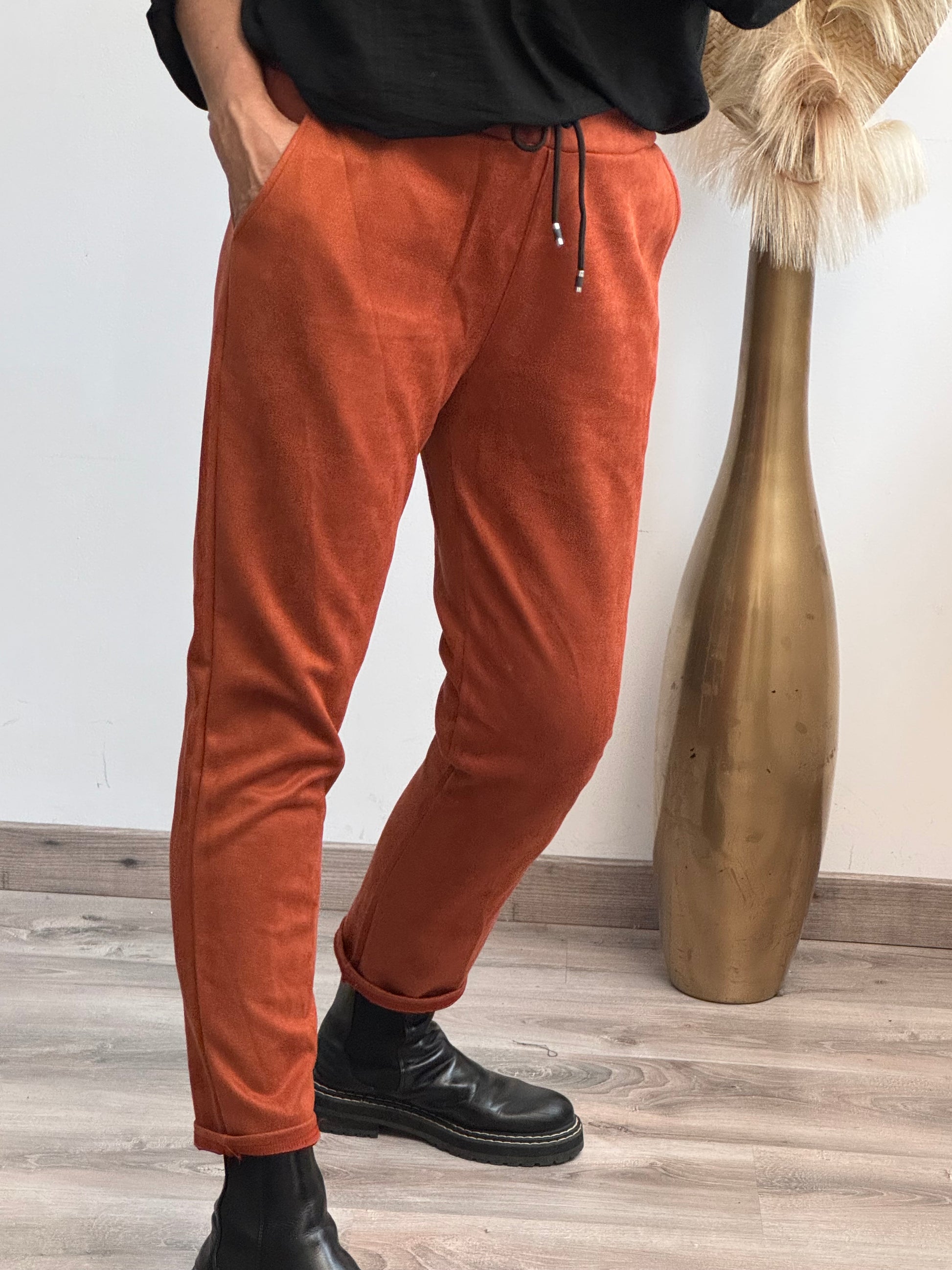 Pantalon suédine brique