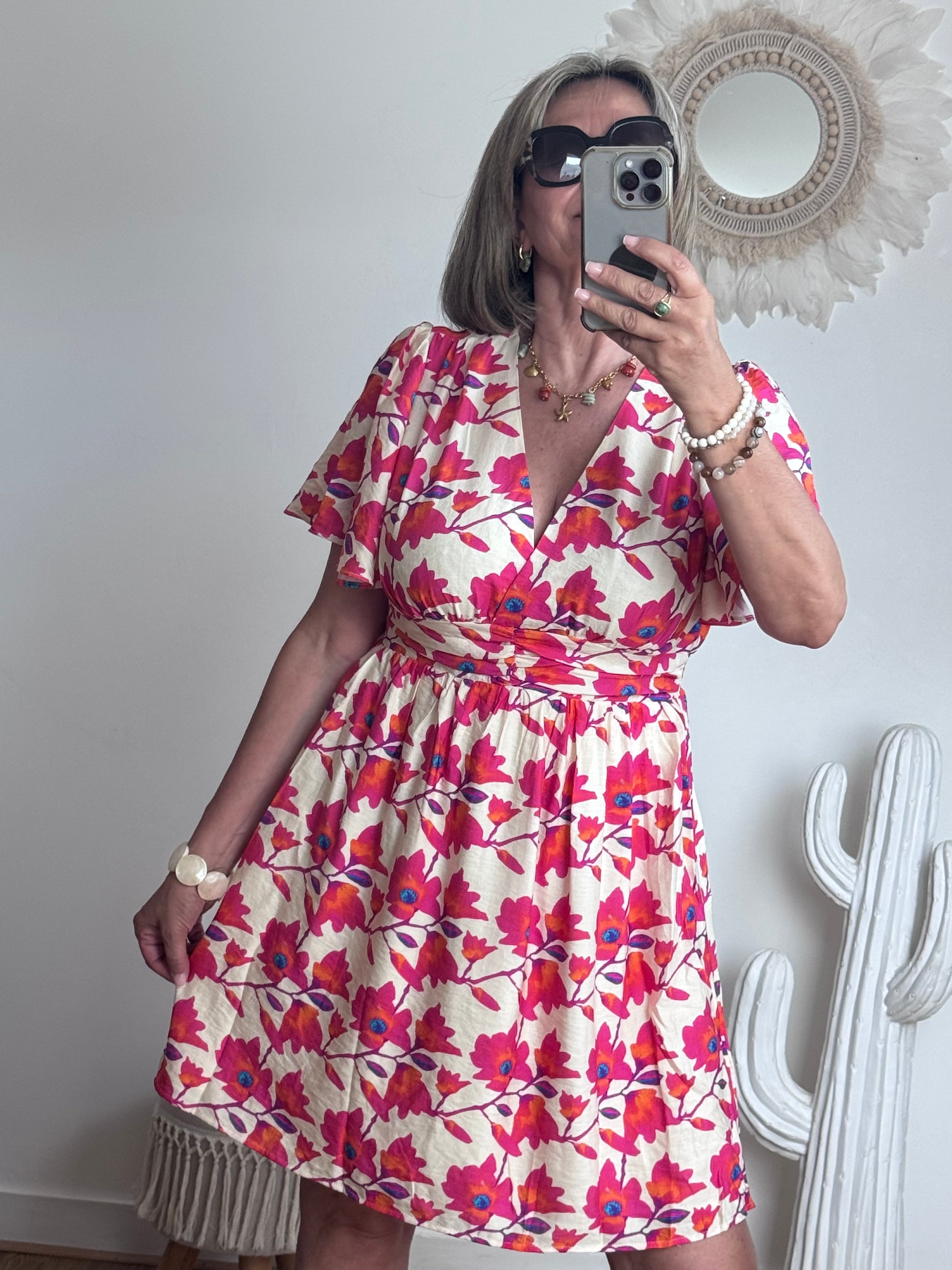 Robe iris dos cœur dentelle
