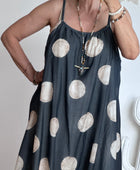 Robe à pois fond marine