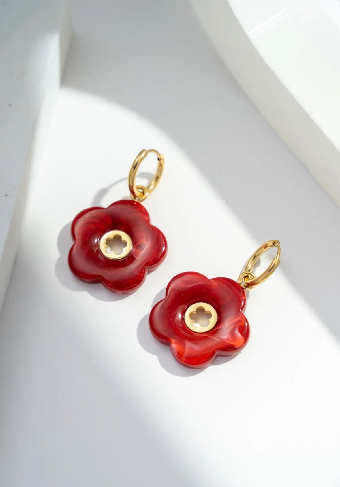 Boucle d’oreille fleur pétale