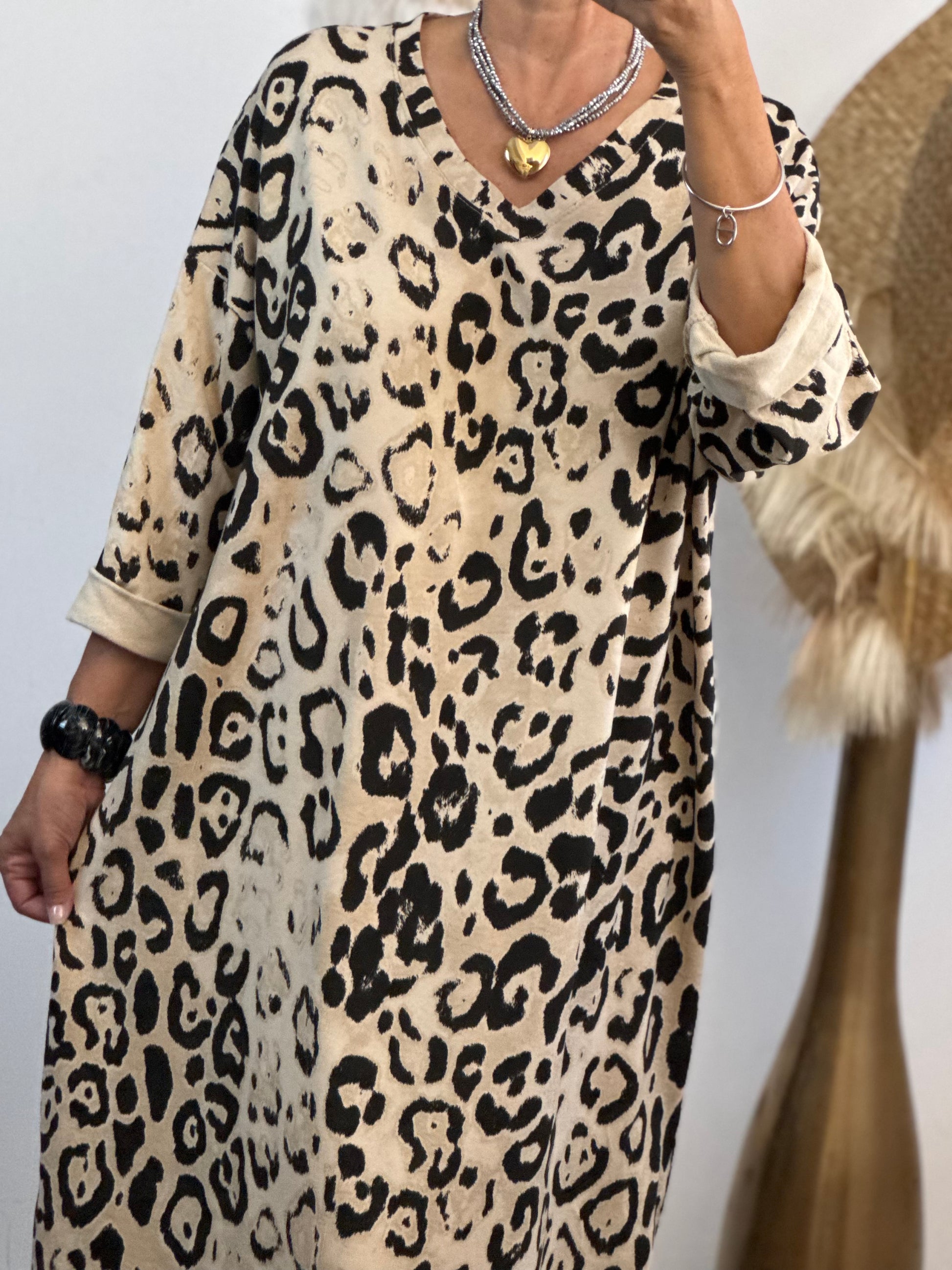 Robe teeshirt Léo crème jolie forme TU 46/54