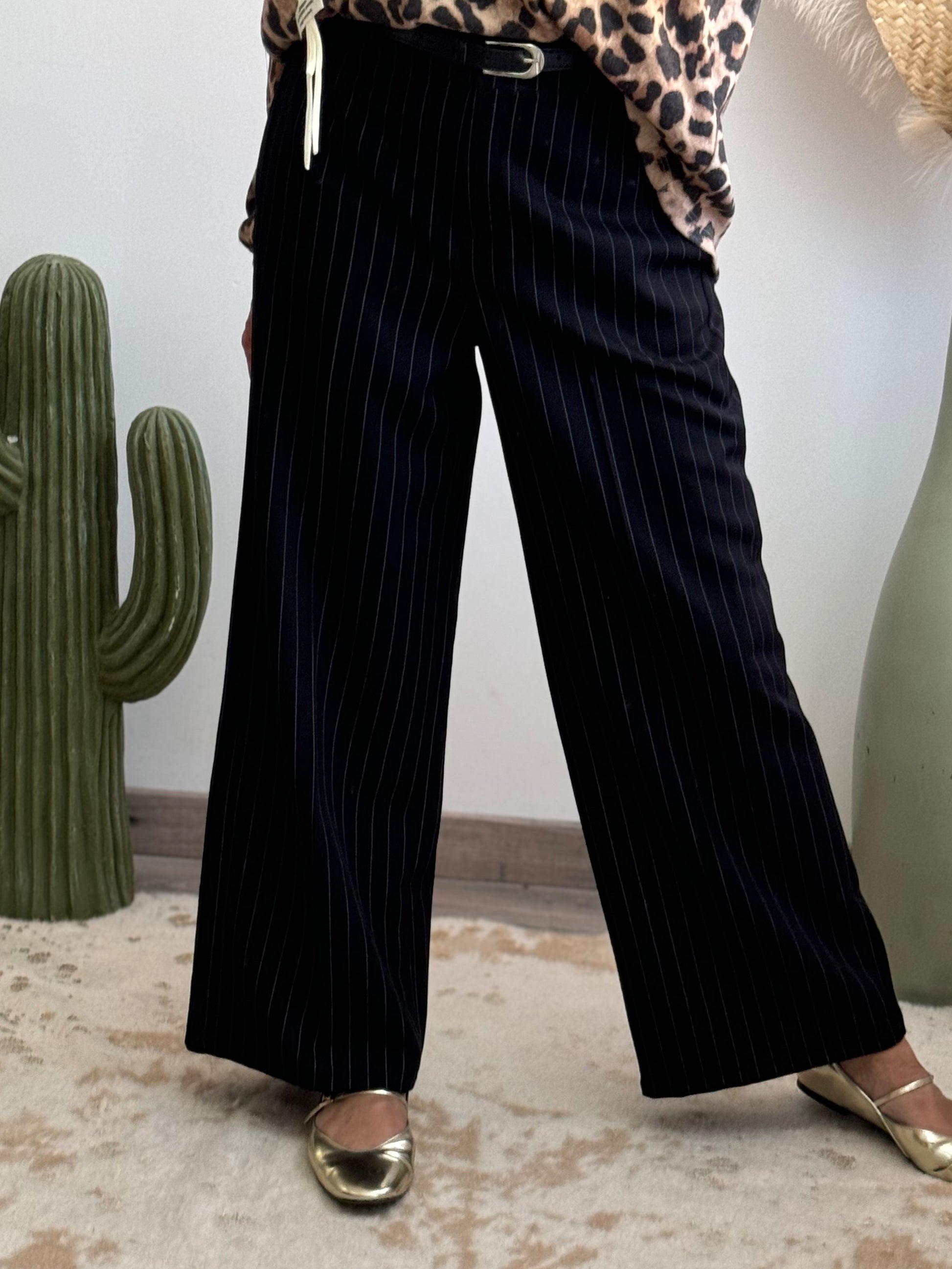 Pantalon noir fines rayures