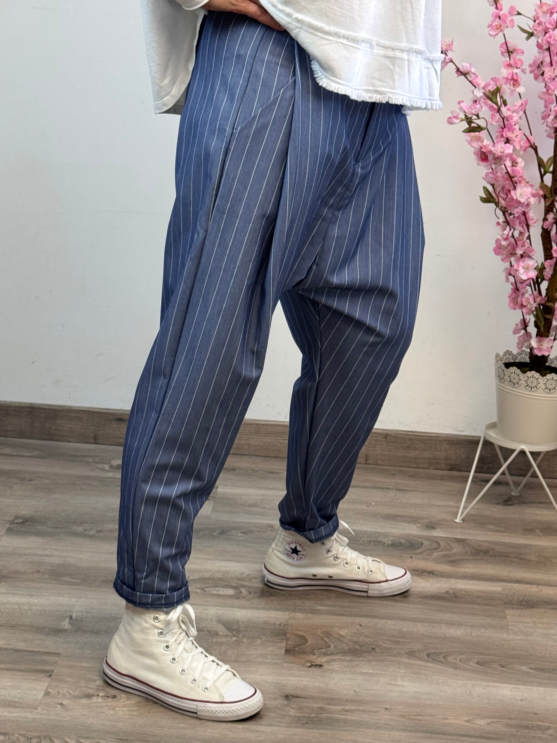 Pantalon saroual bleu rayé