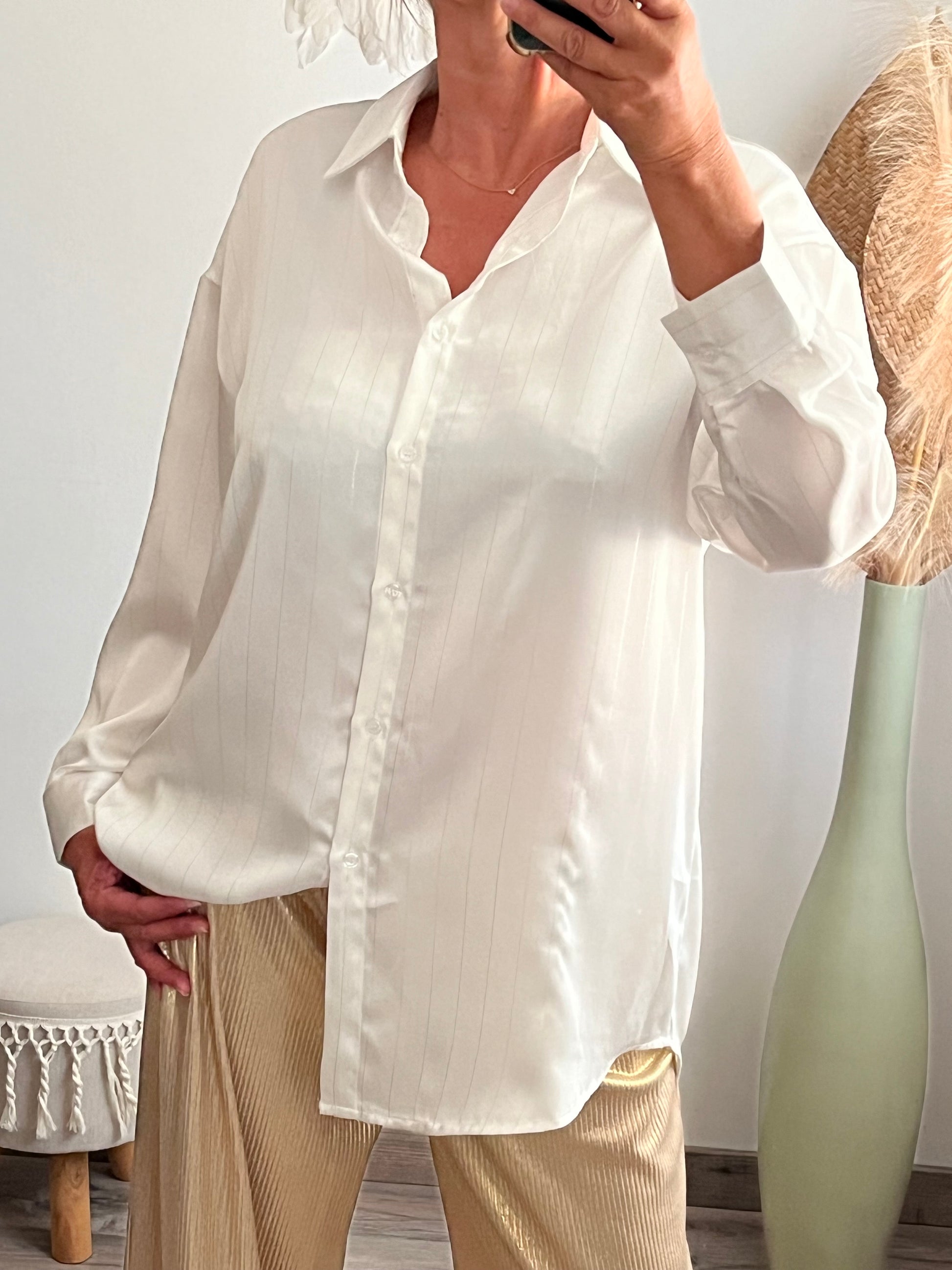 Chemise oversize longue blanche liseret brillant ✨