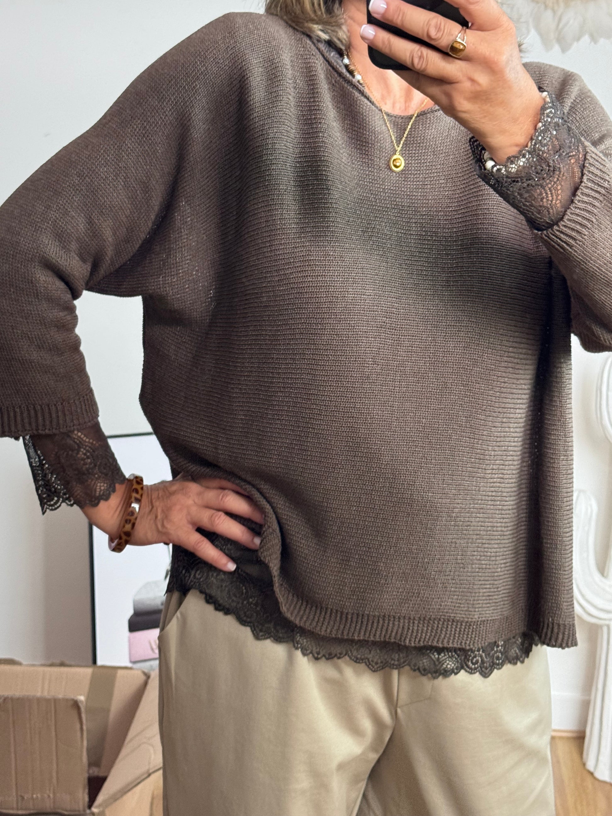 Pull Oscar marron