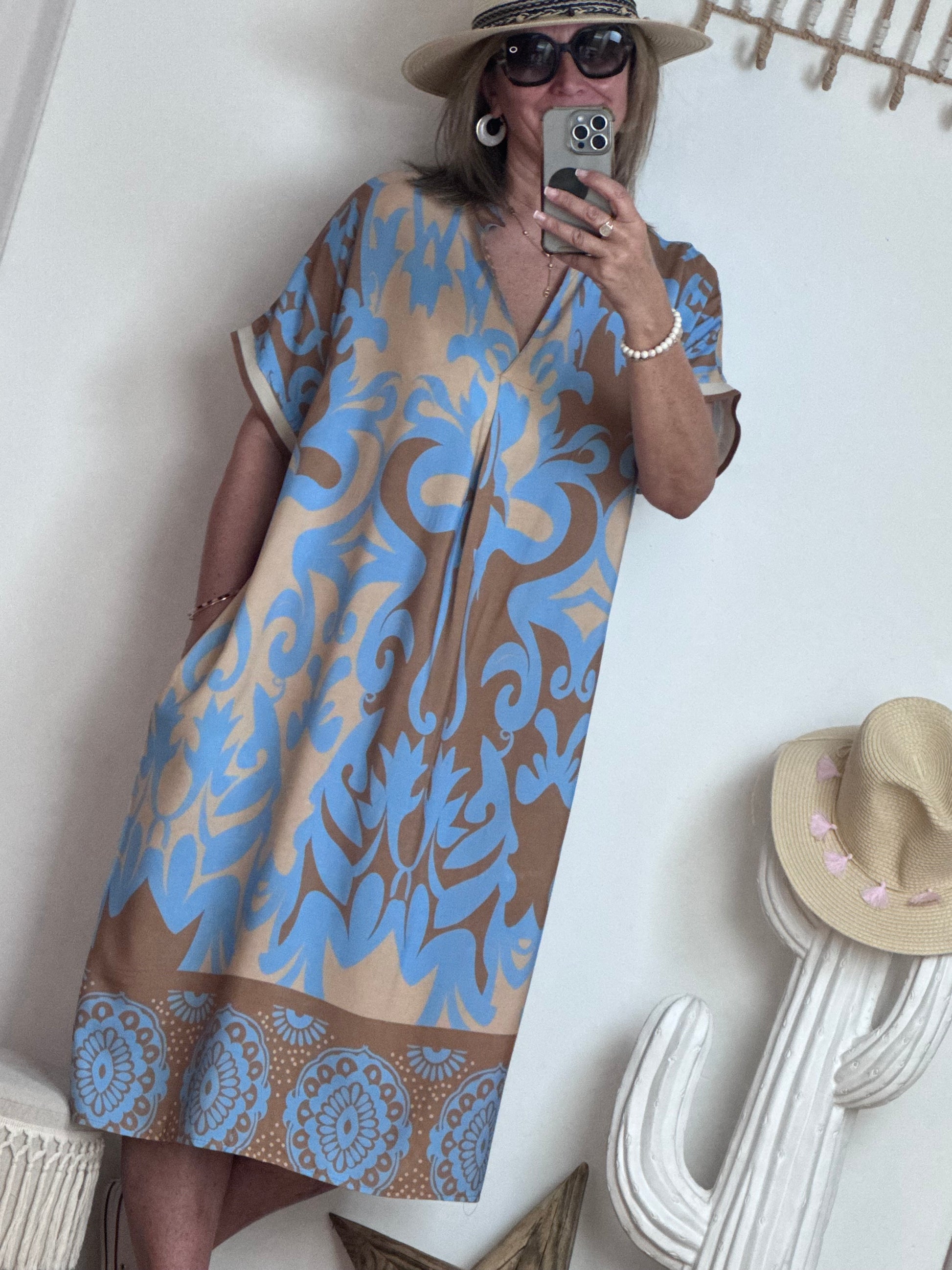 Robe fluide arabesque bleu ciel TU 40/48