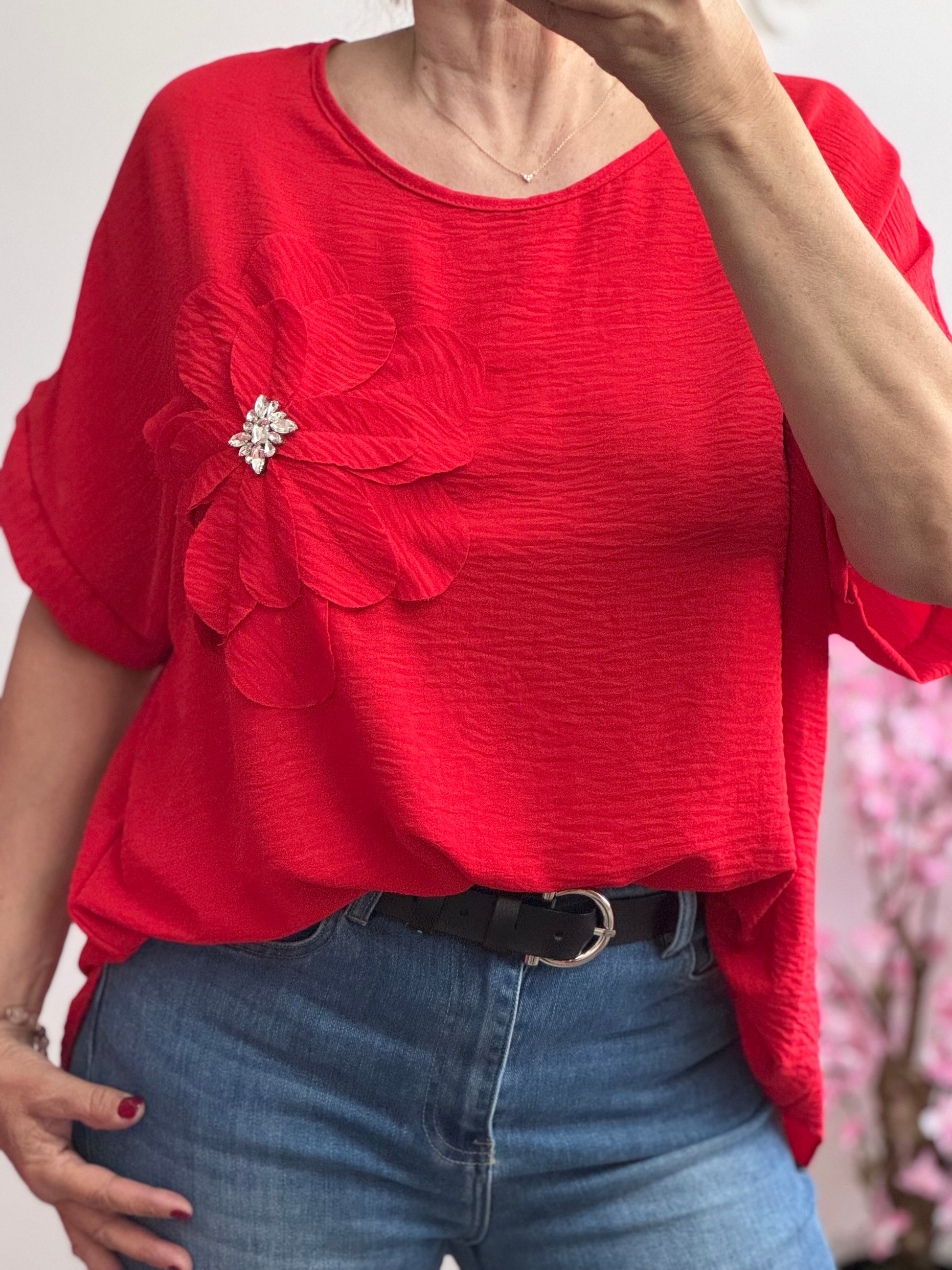 Blouse fleurs bijoux rouge vif TU 44/50