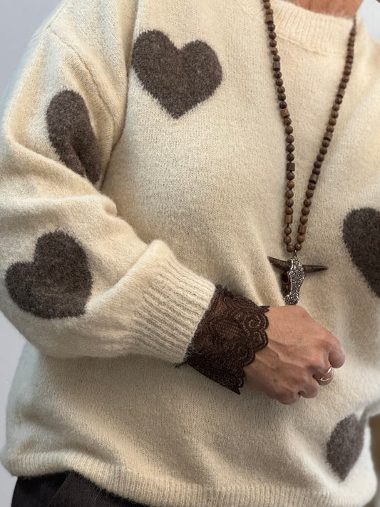 Pull crème cœurs marron