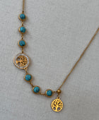Collier Arbre de Vie Doré – Pierres Turquoises et Pendentifs Symboliques