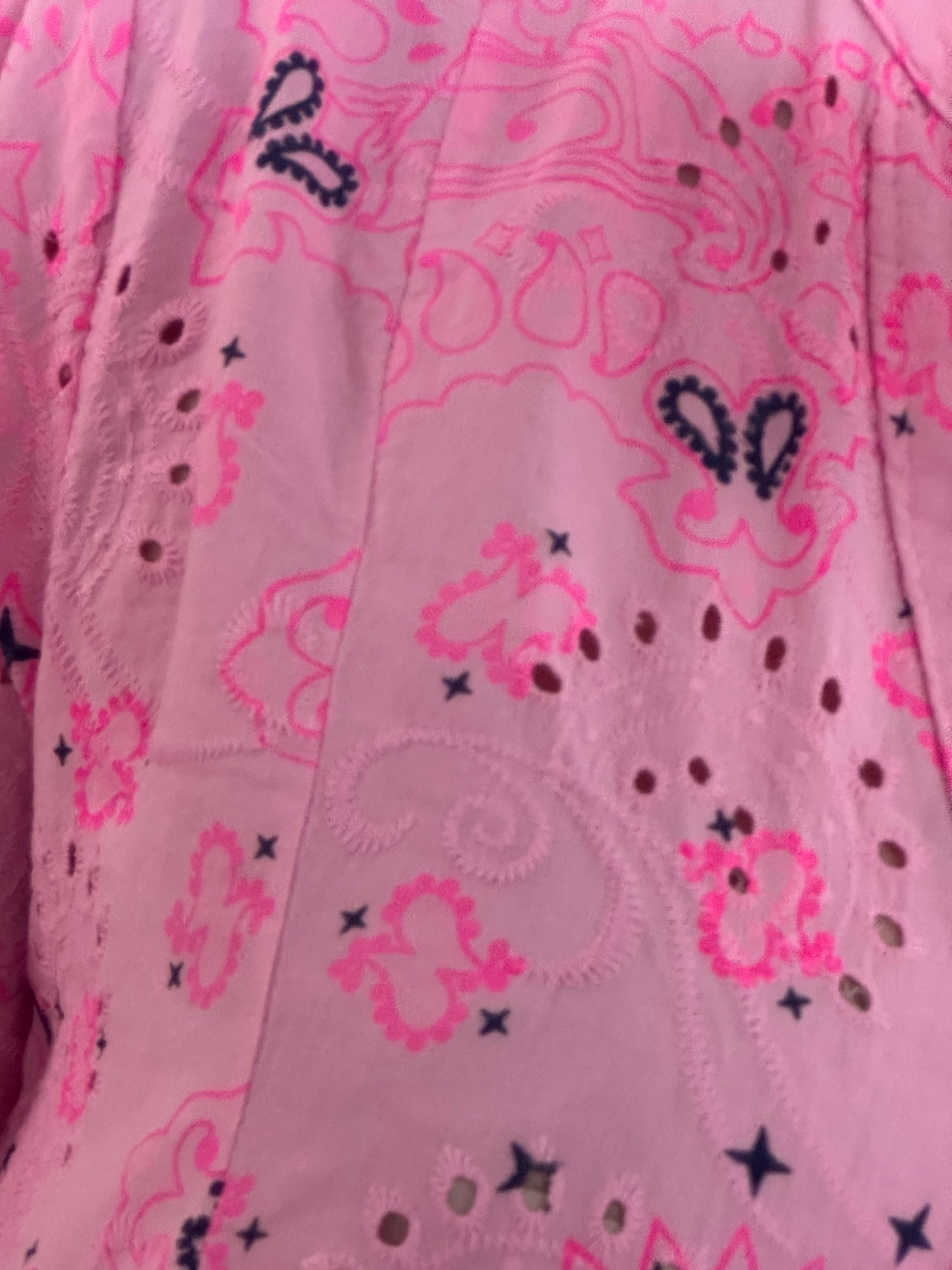 Robe courte bandana et broderie rose