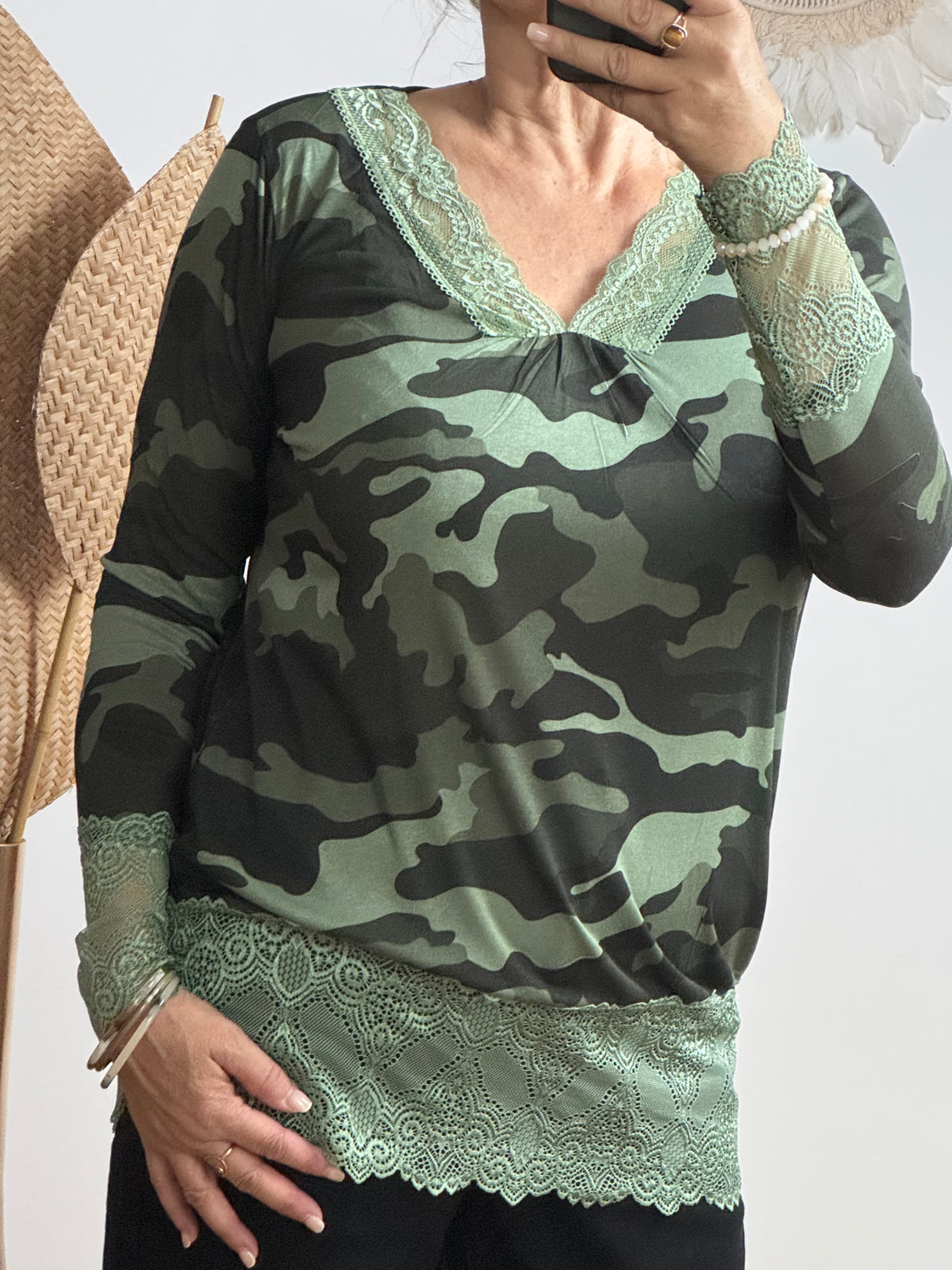 Top dentelle camouflage kaki