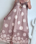Robe à bois sur fond beige