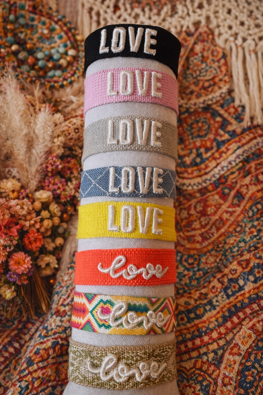Bracelet love