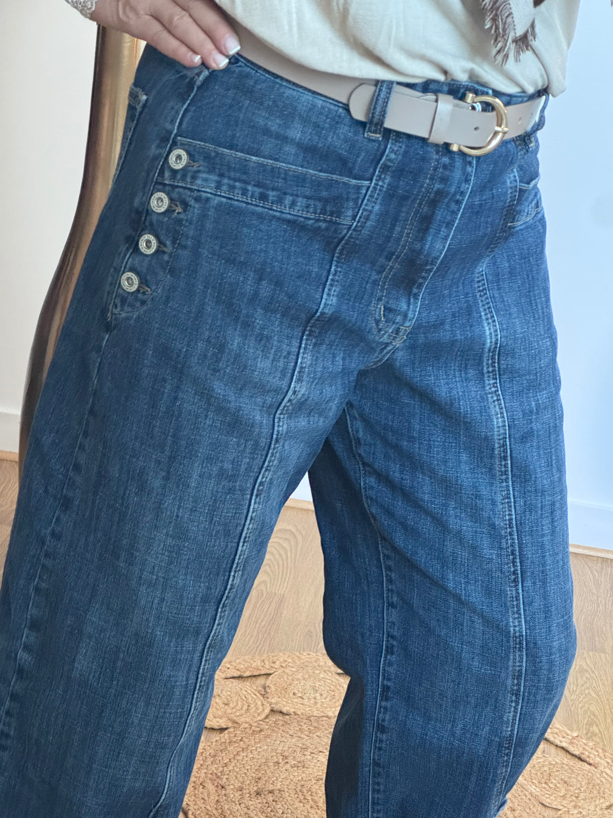 Jean barrel boutons