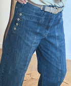 Jean barrel boutons