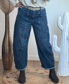 Jean barrel boutons